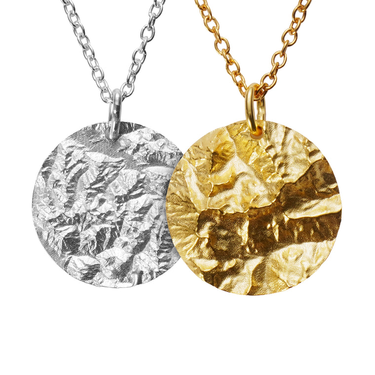 Personalisierte Bergketten aus Fairmined-Silber und -Gold mit Berg-Anhänger